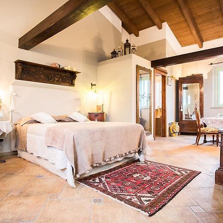 Locanda Antico Casale تْشيزيناتيكو المظهر الخارجي الصورة